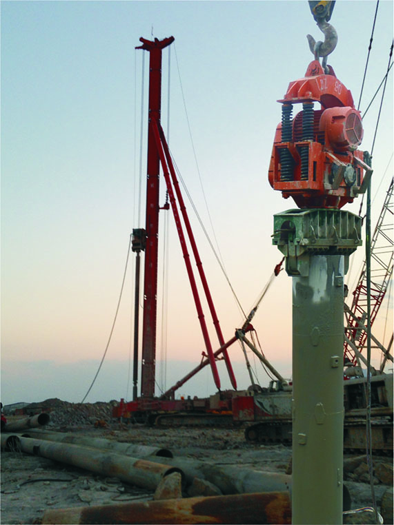 舟山中石化油品存儲(chǔ)工程(振拔外套管)